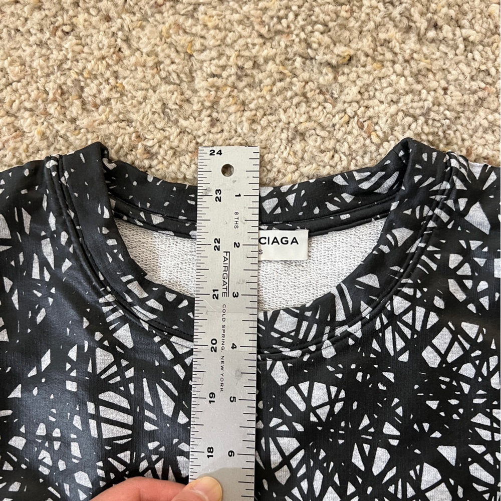 Balenciaga .T’S - graphic sweatshirt - size M - Picture 11 of 16